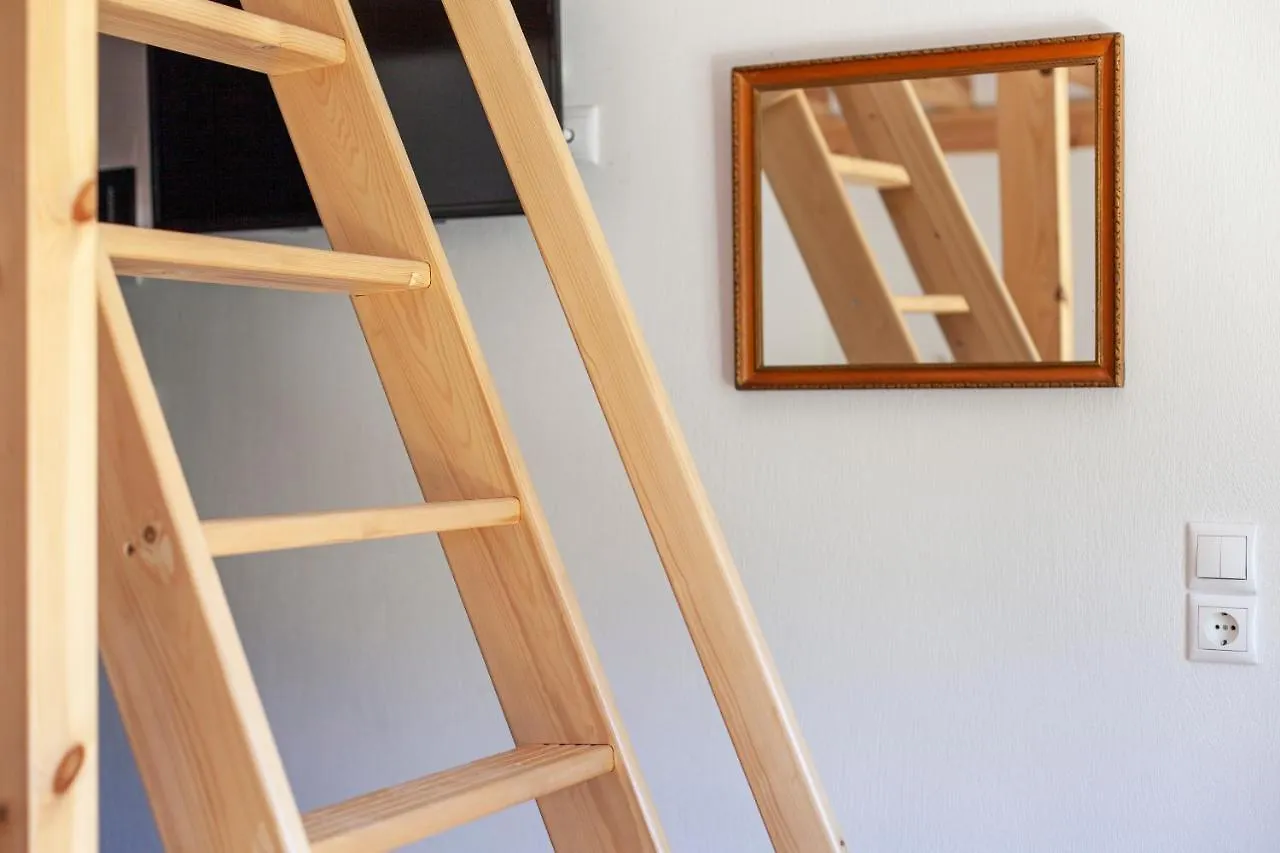 Toni Retzo Rooms Himara Hotel