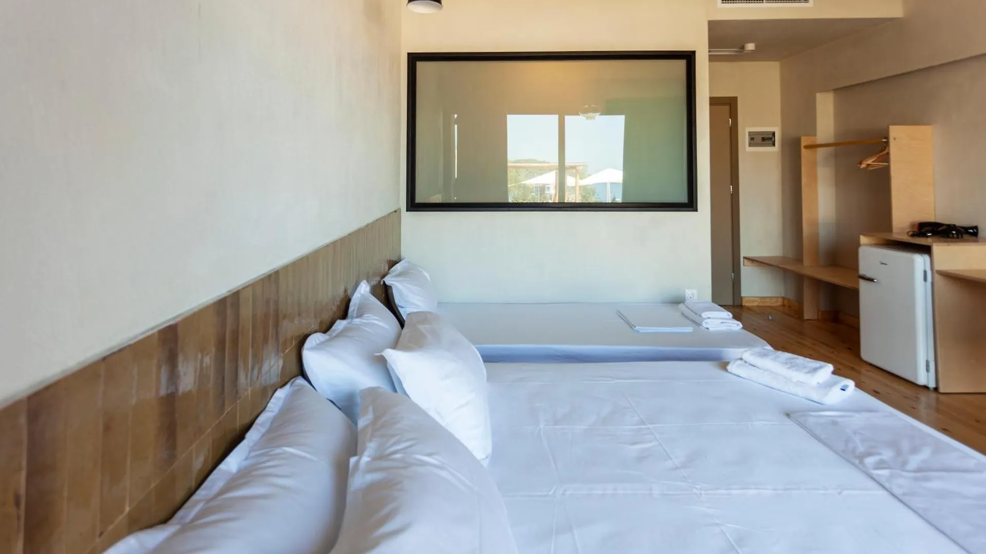 Toni Retzo Rooms Himare 0*,