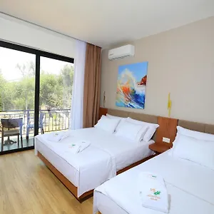  Gasthof Mezzanine Bay