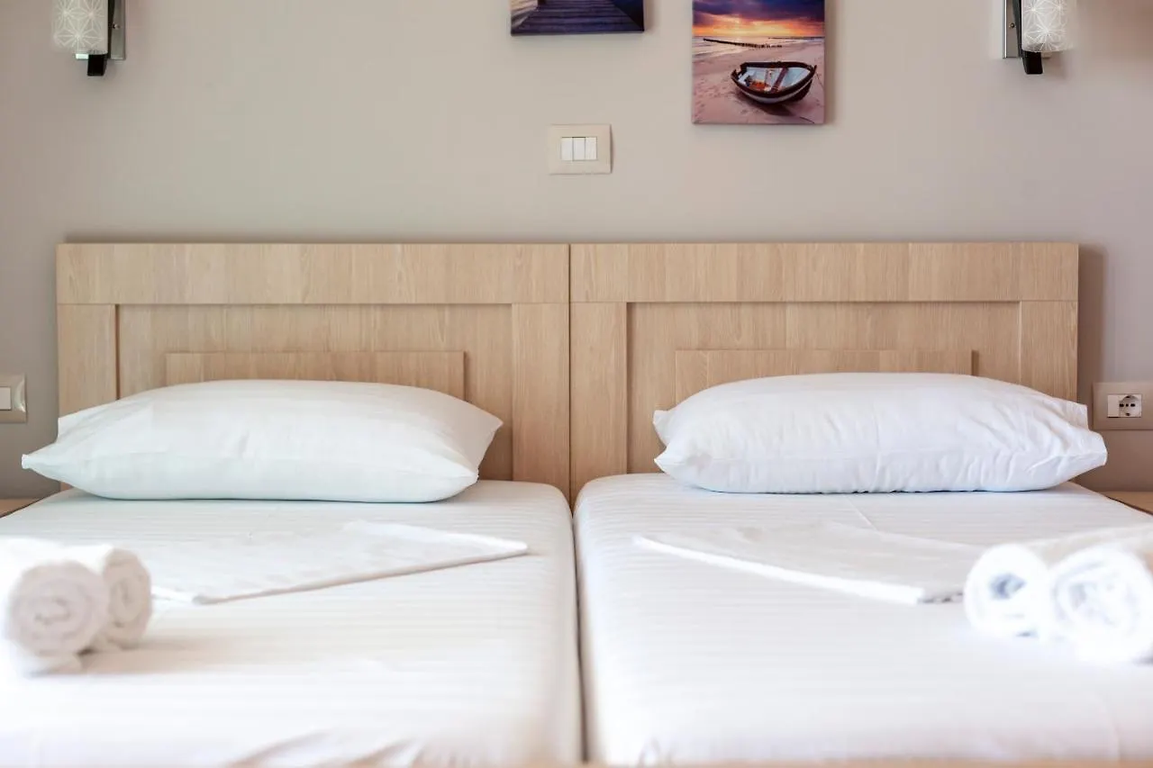 Hotel Toni Retzo Rooms Himare Albanië