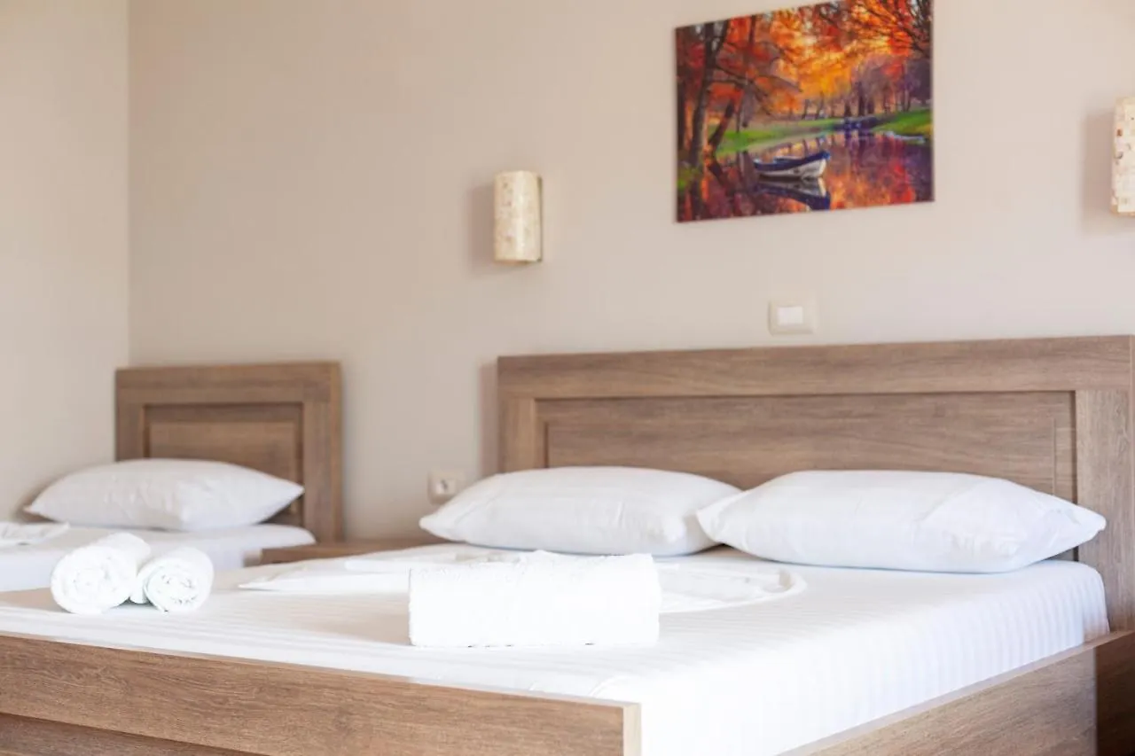 Hotel Toni Retzo Rooms Himarë