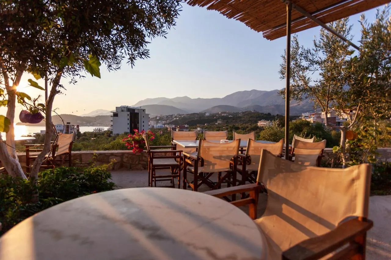 Toni Retzo Rooms Himare