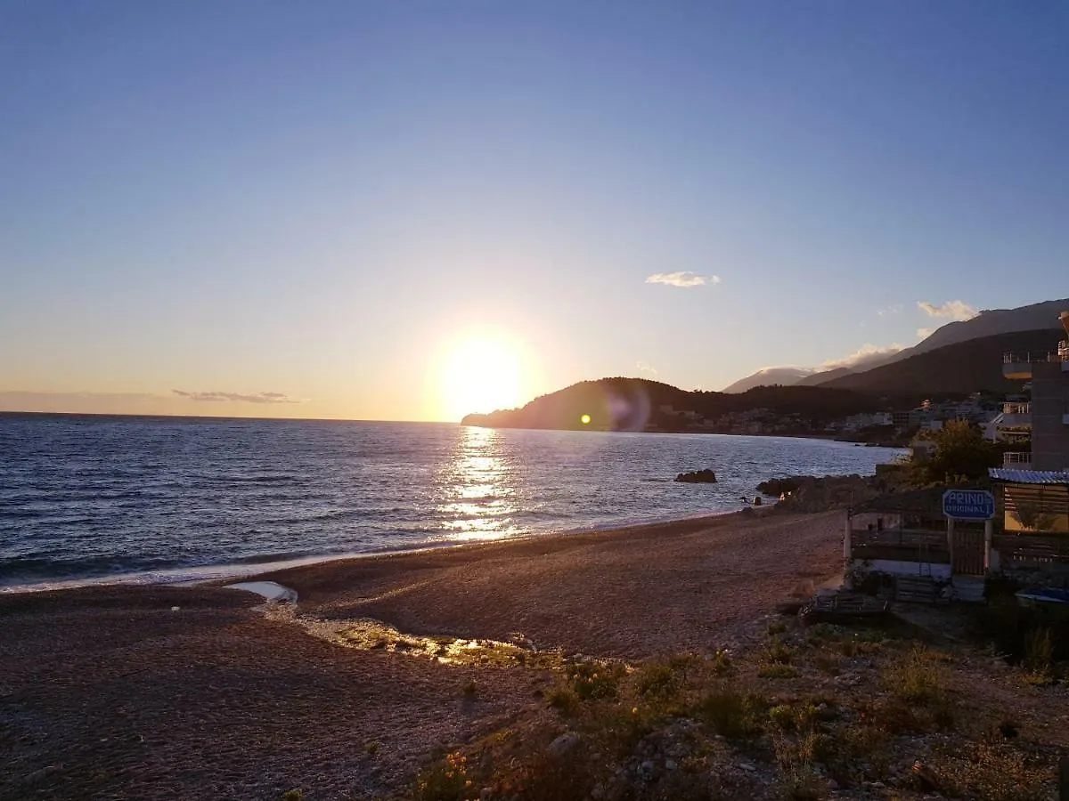 Toni Retzo Rooms Himare